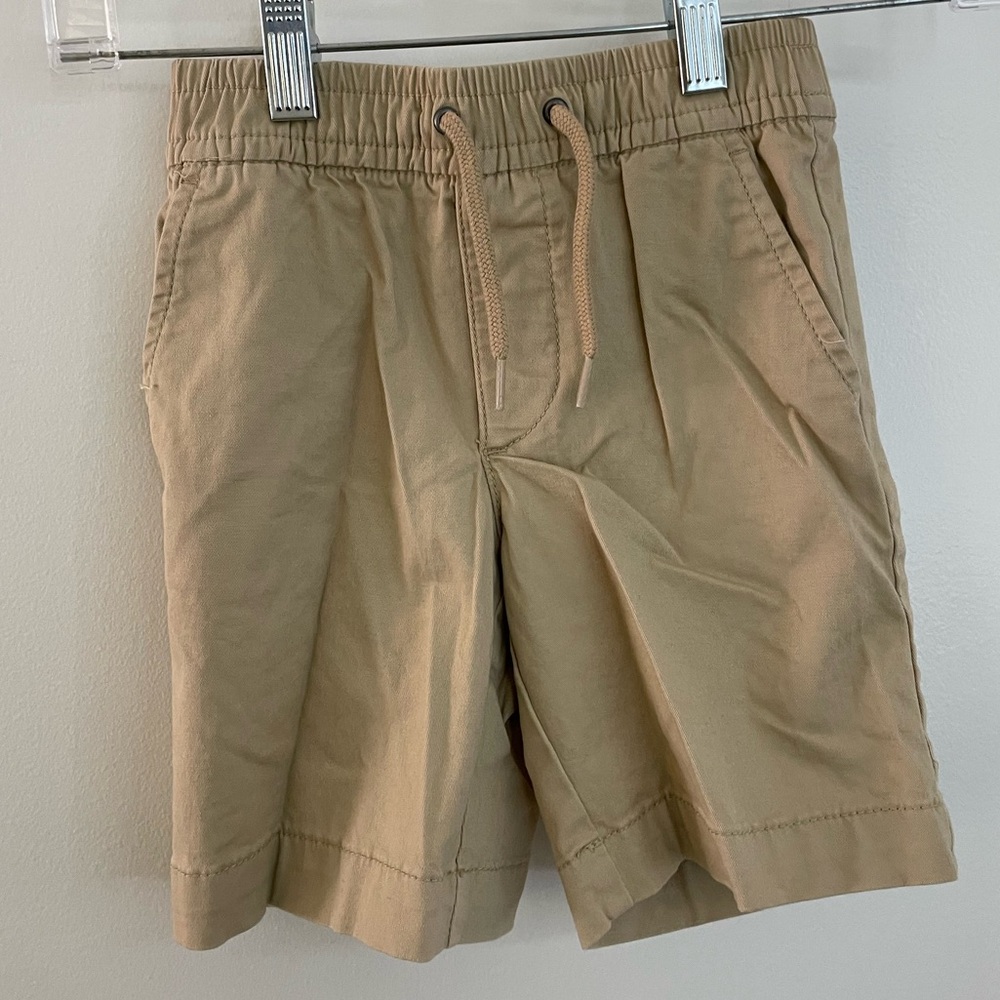 Baby Gap shorts 5T NWOT